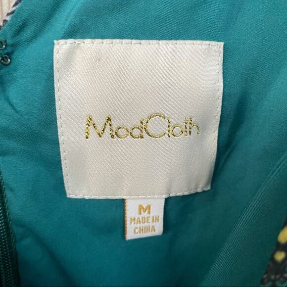 ModCloth Dress Chiffon Paisley Double V-Neck Flounce Edge Sleeveless Size Medium - Picture 7 of 8